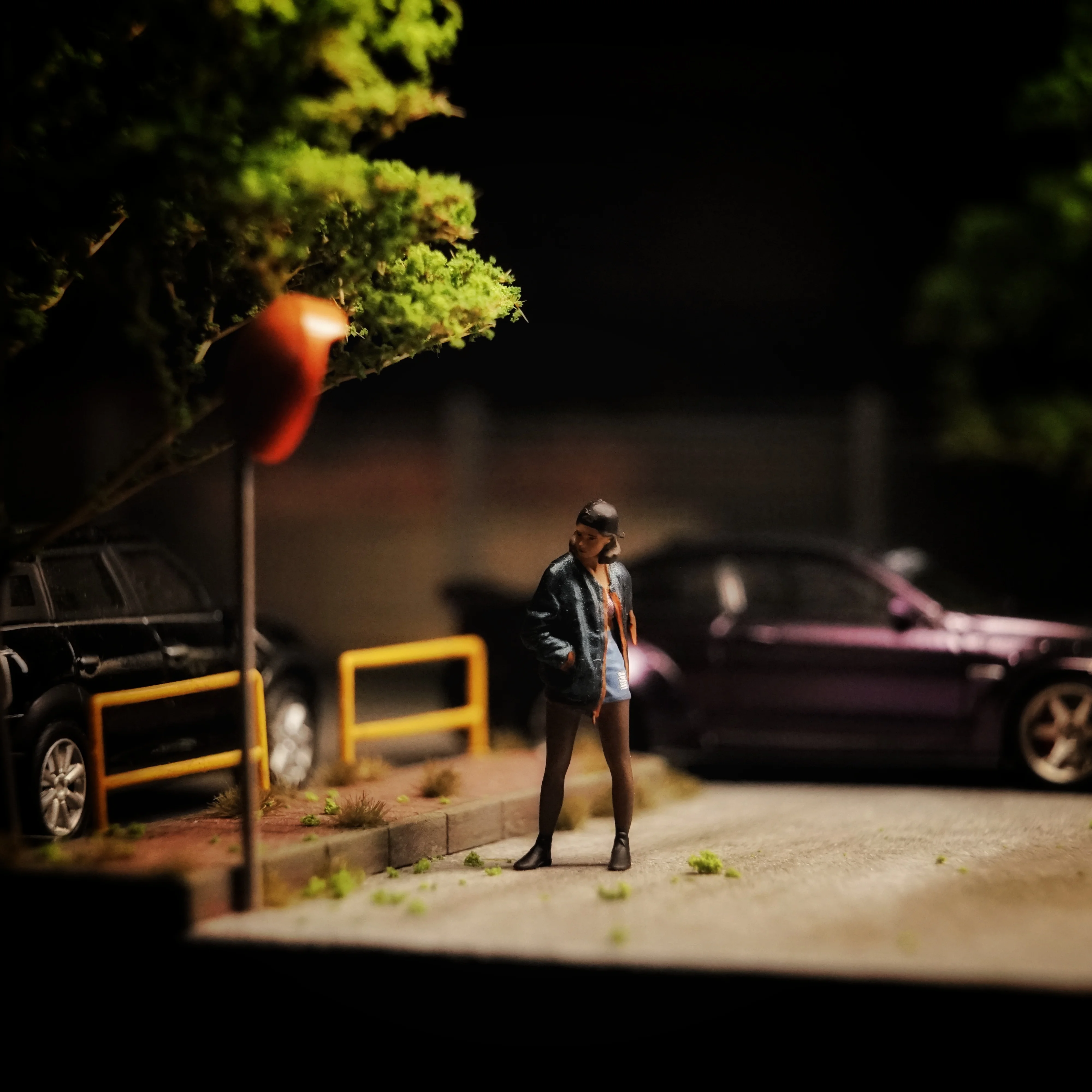 

1:64 Scene doll Girl scene accessories car model