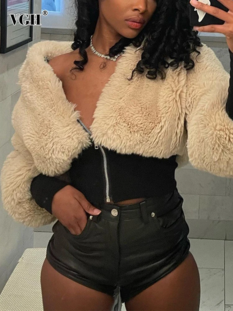 

VGH Hit Color Spliced Lambswool Casual Jackets For Women V Neck Long Sleeve Patchwork Zipper Slimming Short Jacket Female New