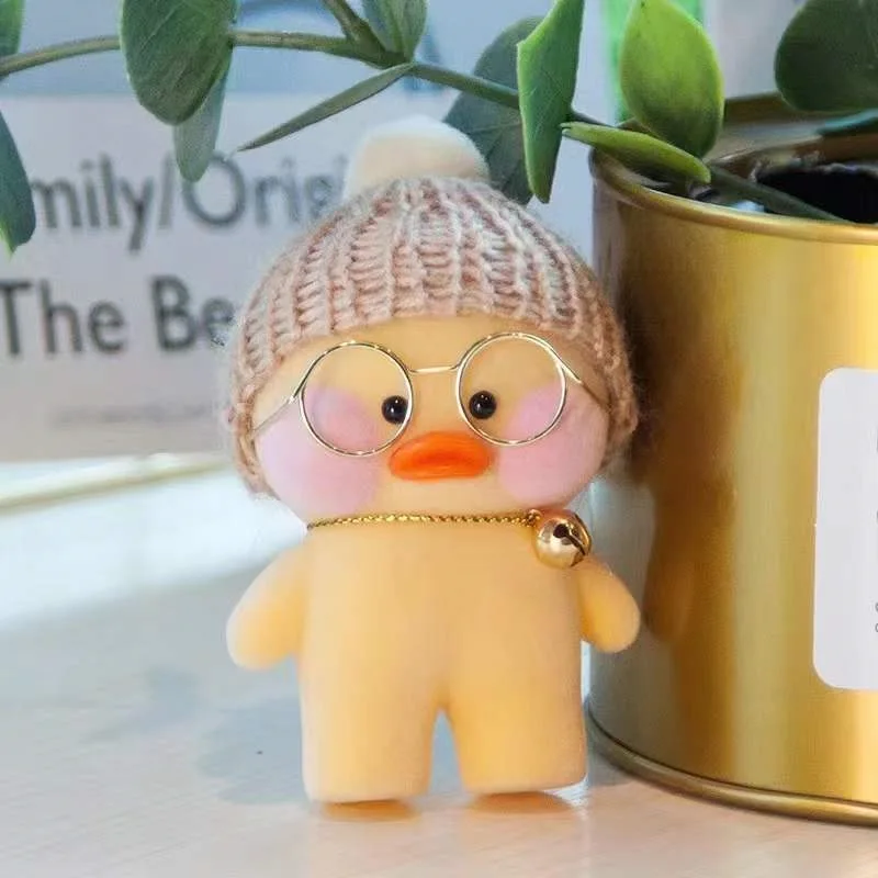 

2022 New duck doll keychain ins little yellow plush hand-made cartoon pendant gift girl
