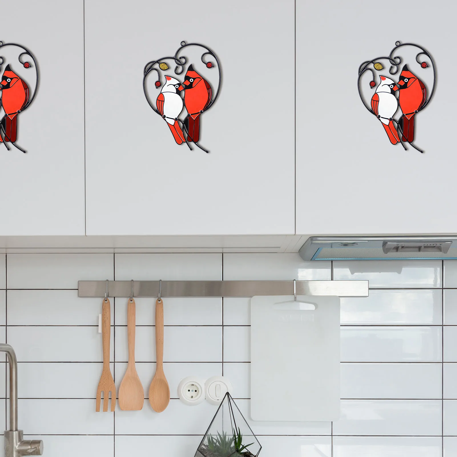 

Bird Stained Ornament Unique Window Hangings Personality Bird Zinc Alloy Material Pendant Decoration For Home Window Garden