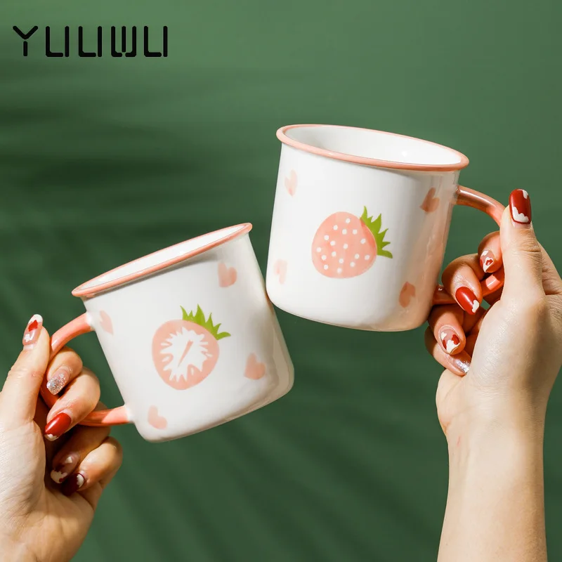 

Клубника, Скандинавская маленькая кофейная чашка, семейные кофейные кружки, набор с белой тарелкой, Цветочная чайная чашка, посуда для кафе ...