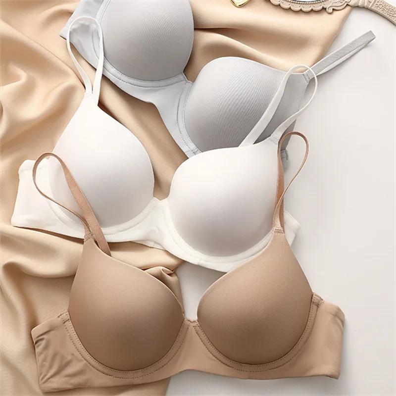 

Summer basic pure color simple Wired bra traceless smooth brassier thin cup large size gathered bra women