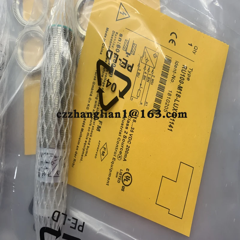 Совершенно новый ультразвуковой датчик RU100-CP40-AP6X2 RU100-CP40-AN6X2 RU100U-M18M-LFX-H1151 Гарантия