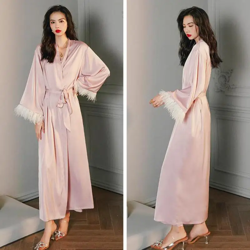 

Exquisite Feather Robe Women Kimono Bride Bridesmaid Wedding Bathrobe Long Sexy Sleepwear Causal Satin Home Dressing Gown
