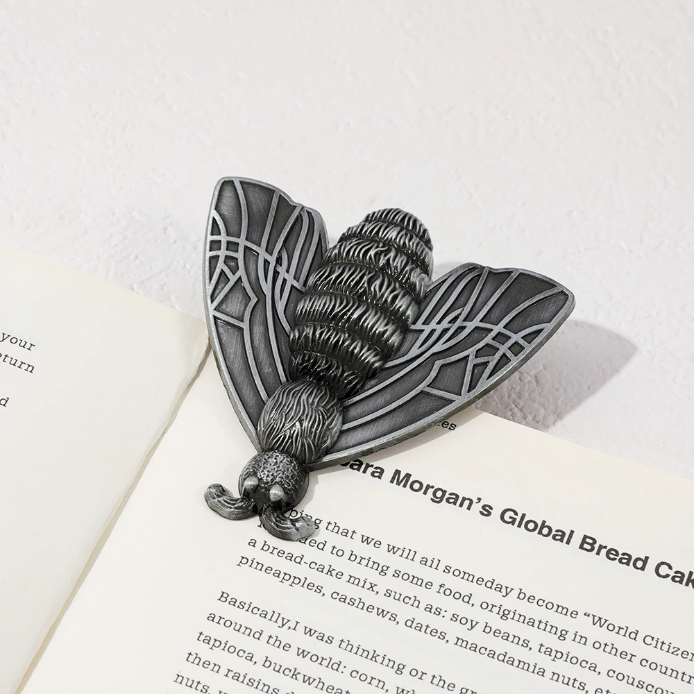 

Металлическая винтажная закладка в форме моли MINISO