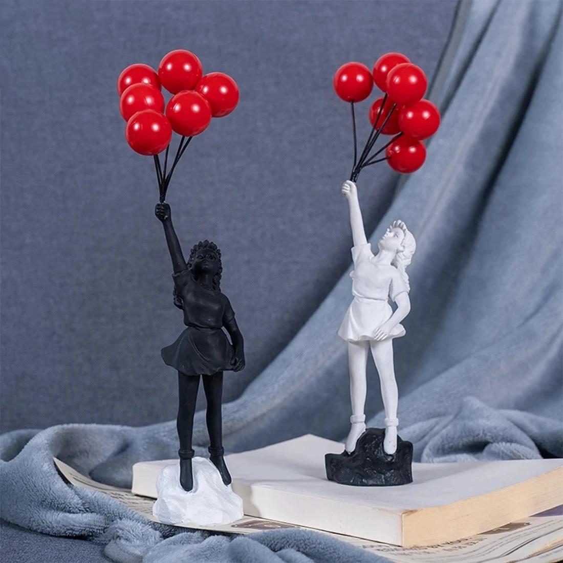 

2023 Flying Balloon Girl Figurine, Home Decor Banksy Modern Art Sculpture, Resin Figure Craft Decoration, Collectible Figurine