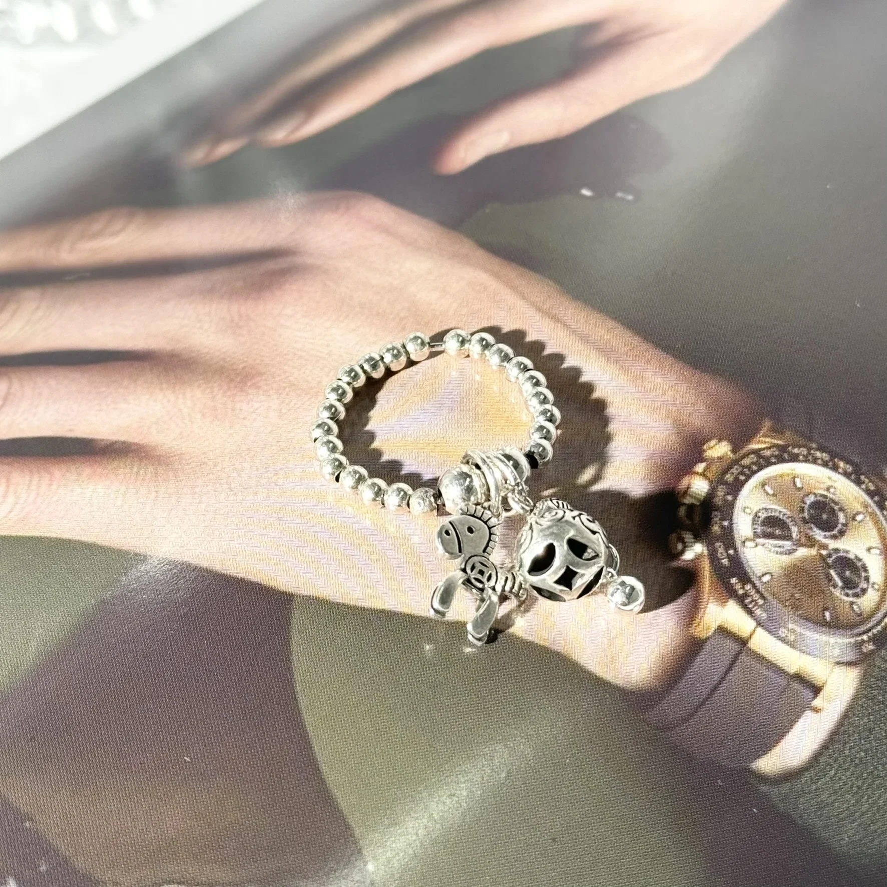 Кольцо из чистого серебра 925 пробы с жемчужными бусинами