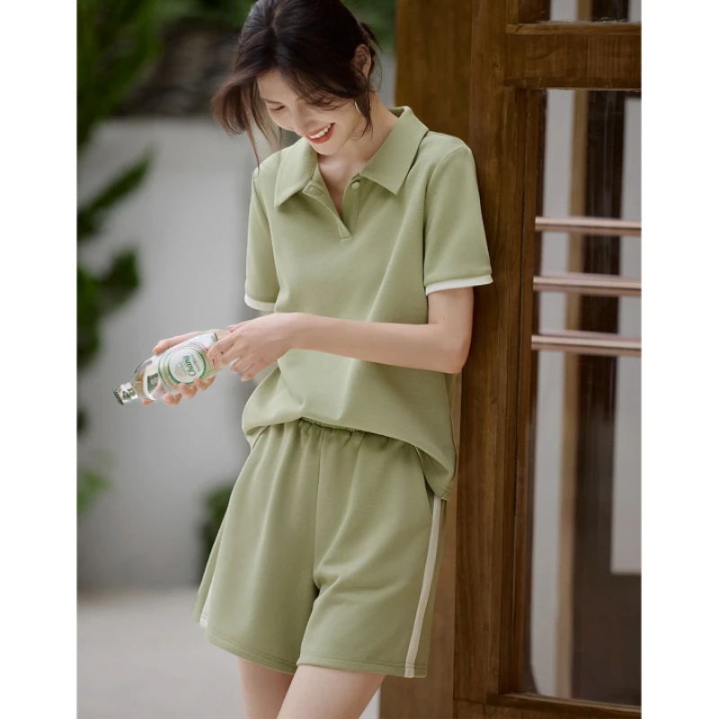 Комплект из 2 предметов повседневные зеленые шорты и свободная футболка с