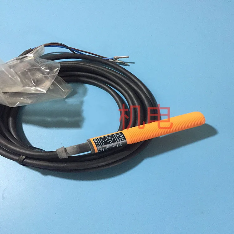 

Новый высококачественный индуктивный датчик приближения IF5345 IF5346 IF5347 IF5349