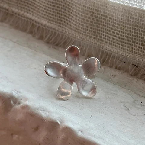 Серебряное кольцо imixlot с цветком