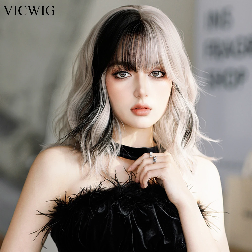 

VICWIG Gray Pink Black Mix Short Wavy Curly Wigs with Bangs Lolita Cosplay Synthetic Natural Women Hair Wig for Daily Party