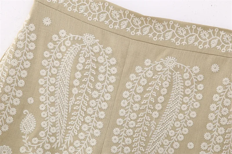 TRAF New Women Fashion Cashew Nuts Full Embroidery Casual Slim Mini Bermuda Shorts Female Side Zipper Hot Pants Mujer