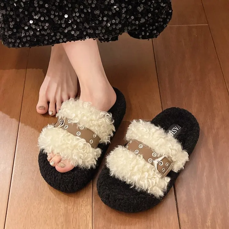 Шлепанцы женские уличные на среднем каблуке меховые сланцы плюшевые тапки