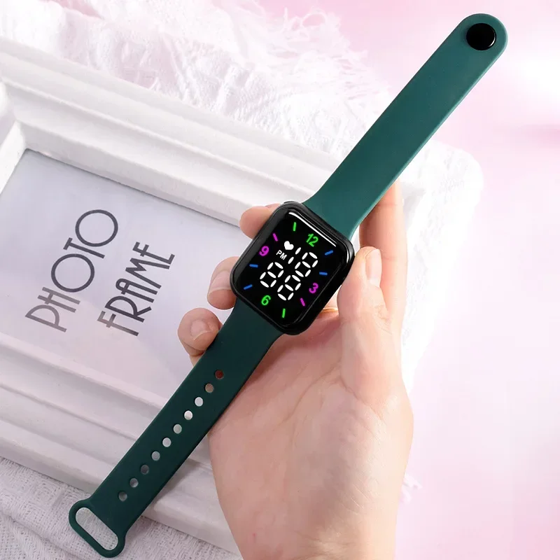 Новинка 2024 электронные часы Детские светодиодные цифровые спортивные