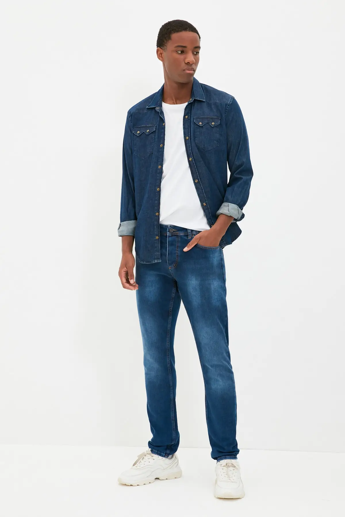 

Trendyol Male Slim Fit Jeans TMNAW22JE1456