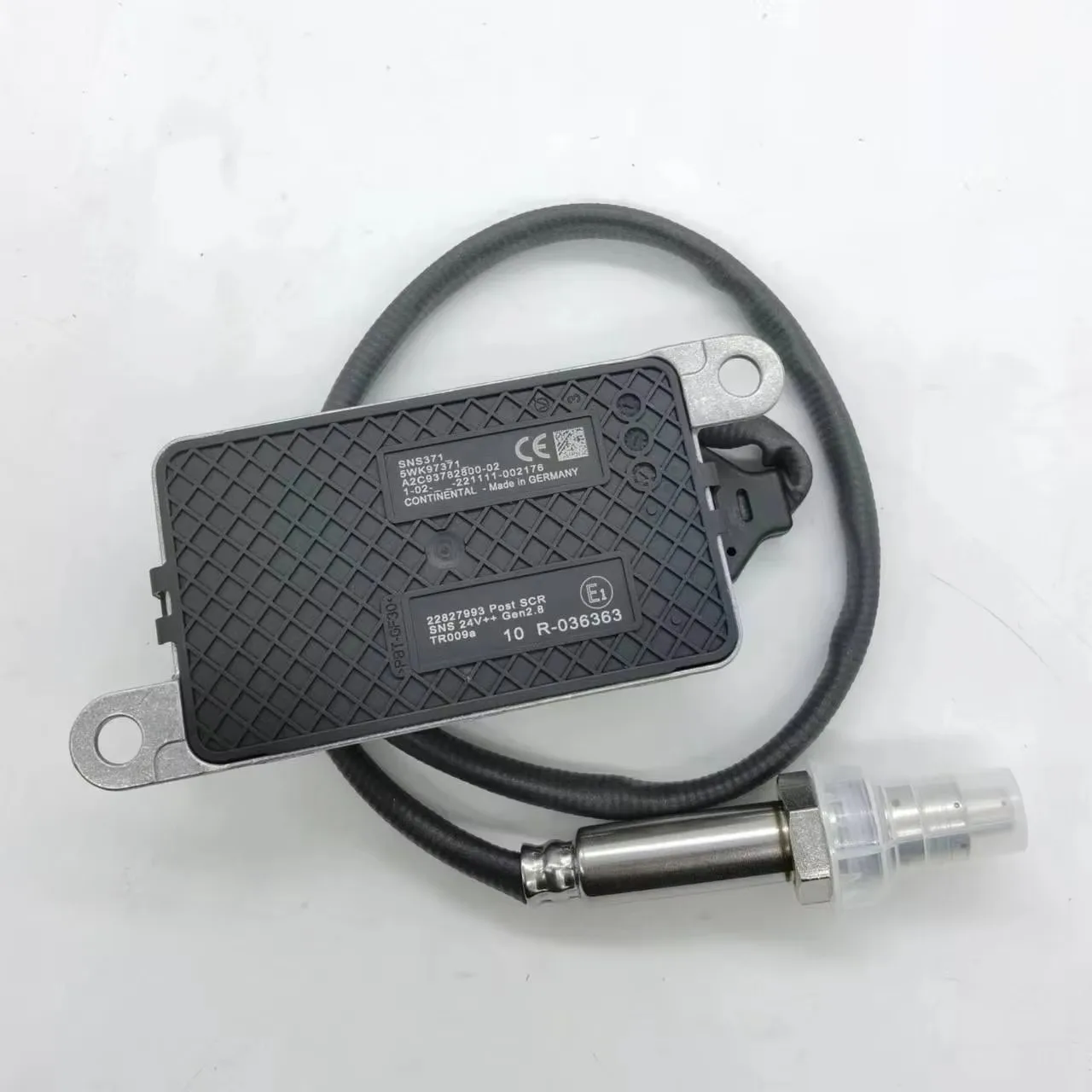 Фото Новый высококачественный датчик NOX (кислородно-азотный) Sysywang 5WK97368 22827991 5WK97371 22827993 A2C11879500 для грузовиков VOLVO, 24В №3