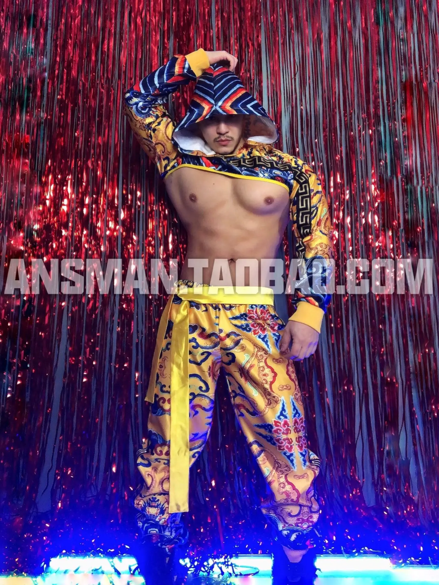 Ночной клуб Желтый хип-хоп Ханфу Дракон Халат Певица Танцевальная команда Gogo Bar