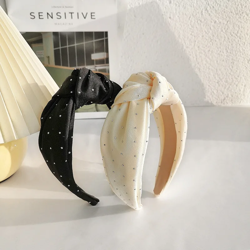 

2022 Luxury Wide Side Rhinestones Headband Women New Satin Silk Bezel Hoop Girls Cross Knot Hair Bands Shiny Hair Accessory
