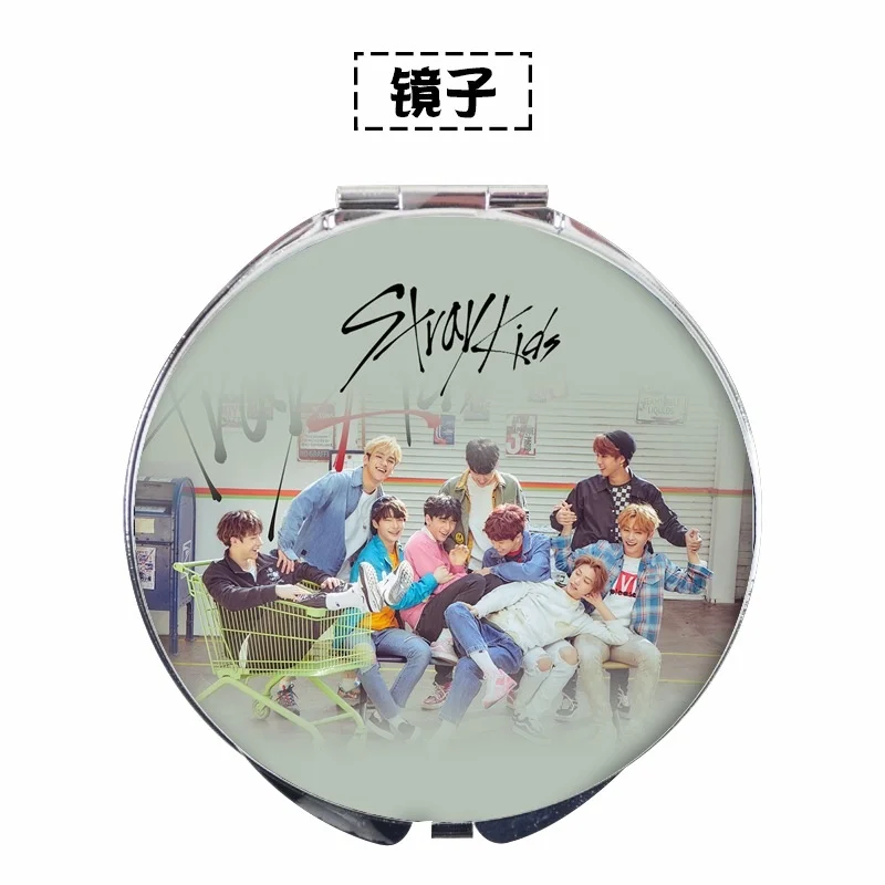 

KPOP New Boys Group Stray Kids New Album Clé 2 : Yellow Wood Portable Folding Makeup Mirror Double Sided Mini Mirror Gifts Felix