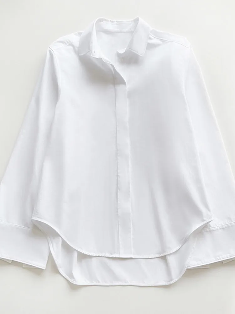 

Silhouette Cotton Blouses Women White Loose Covered Buttons Simple Chemise Long Sleeve Turn-down Collar Shirt for OL 2022 Autumn