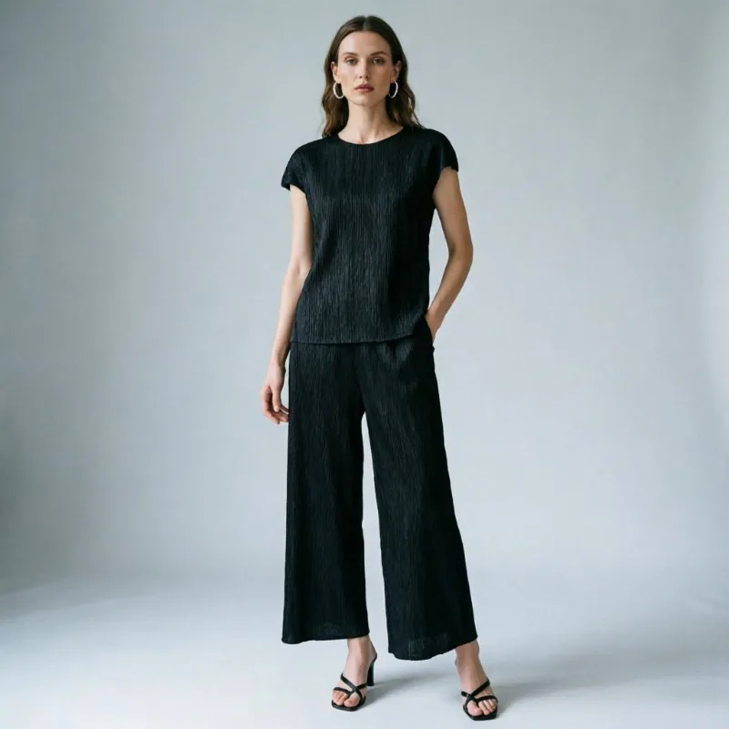 Фото Комплект плиссированных брюк Miyake Original: женская одежда в стиле плиссе, новинка лета 2026, повседневный свободный крой, базовый стиль, нишевая коллекция №1