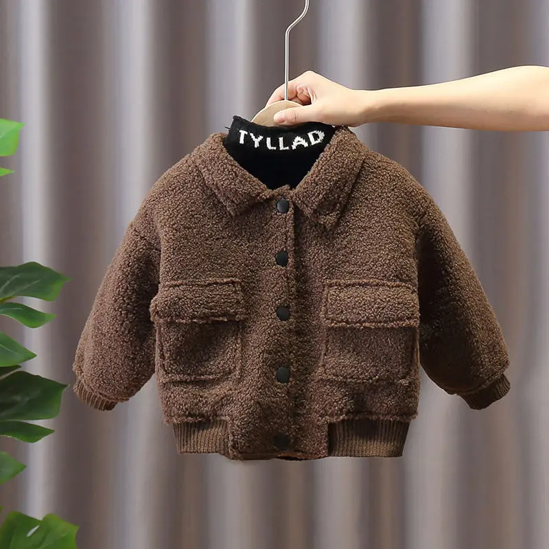 Пальто для мальчиков осень-зима модная Утепленная зимняя куртка на флисовой