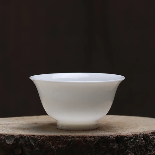 Глубокая чаша. Глубокие чашки. Миска mallony bowl-roll-24. Металлическая тарелка. Пиала bistro design q75101170.