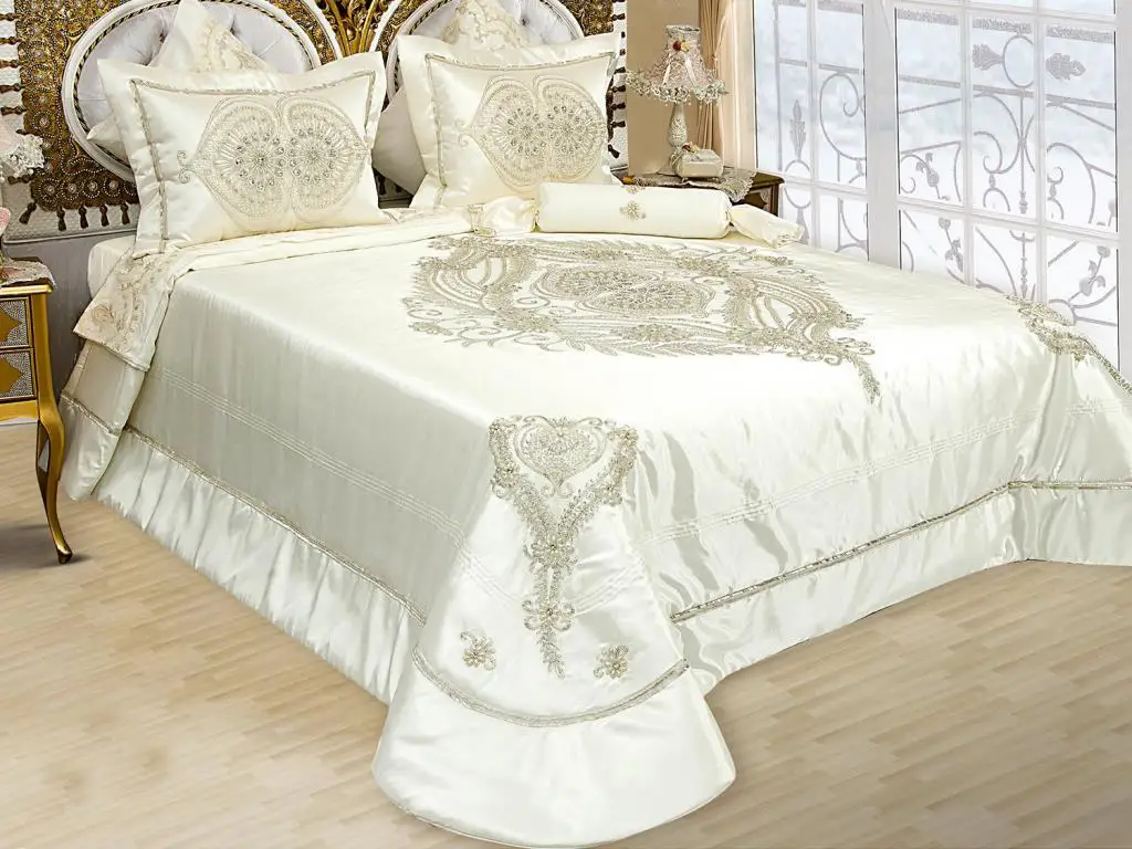 

Dowry disemi Ecrin lace double bed cover set cream
