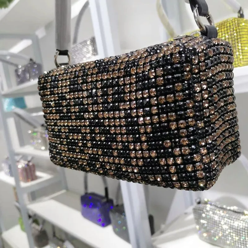 Women's Handbag Dinner Party Clutch Purse Luxury Crystal Shiny Rhinestone Diamond Evening Bag Bling Shoulder Messenger Chain Bag