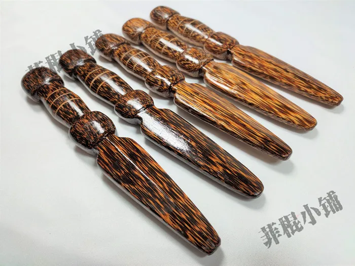 Маленький кинжал из твердой древесины автомобиль для самозащиты боевых искусств