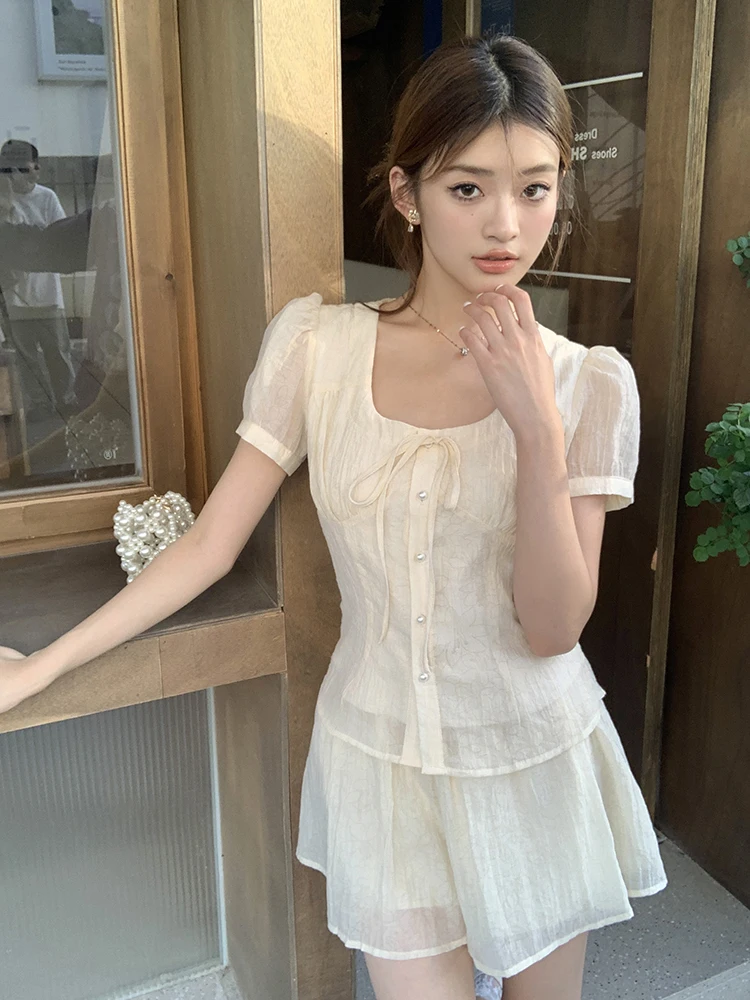 Женская рубашка с коротким рукавом и квадратным вырезом трапециевидная юбка