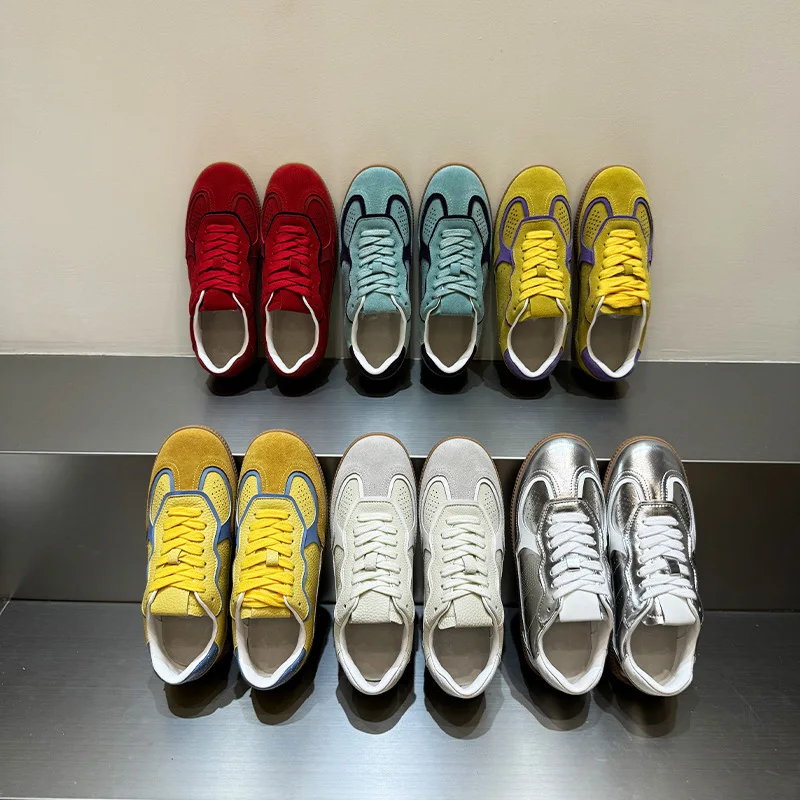 Кроссовки женские из натуральной кожи на шнуровке с круглым носком