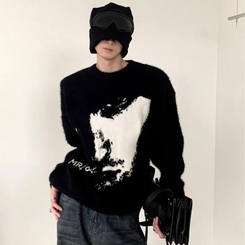 Толстовка с капюшоном в готическом