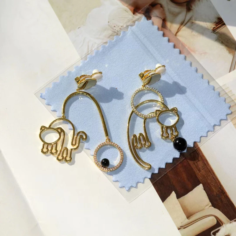 Женские серьги-Клипсы из серебра 925 пробы с черными бусинами