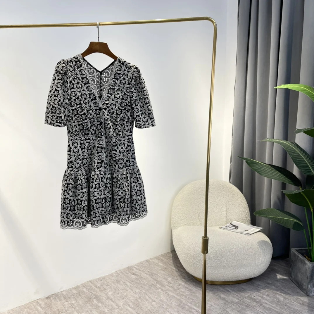 

Lady Chic 2022 High Quality Cotton Elegant White Baroque Embroidery Hollow Out Black Deep-v Wave Hem Mini Dresses Women