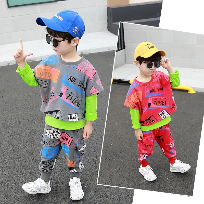 Рисунок 2 - детский комплект одежды с букв