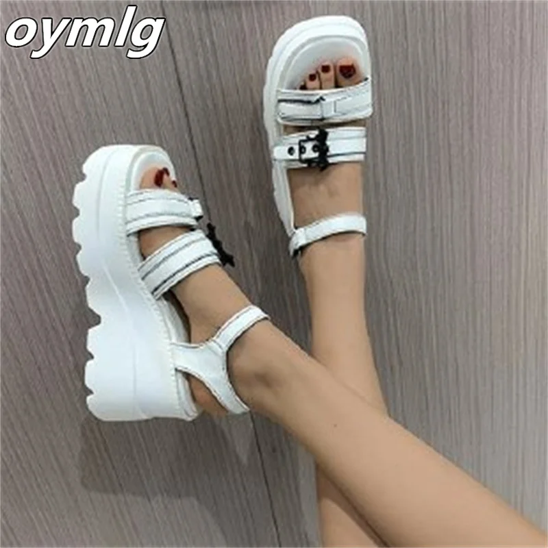 

Sandals women's 2022 summer new fairy wind cake bottom fashion all-match heightened thick bottom beach sandals women's tide