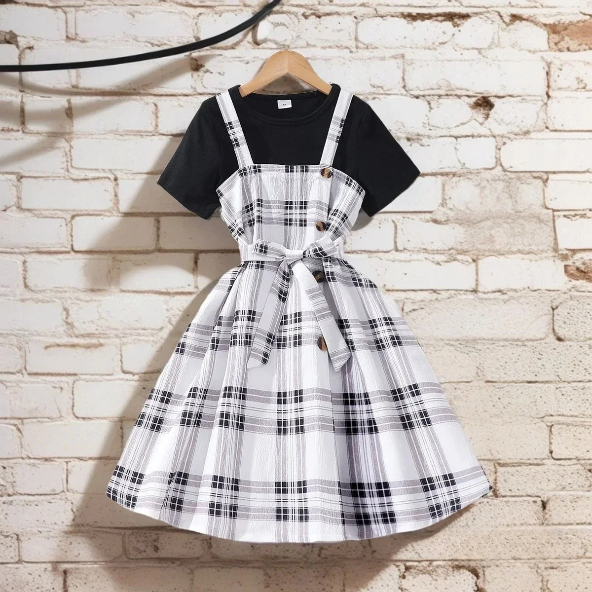 Женское летнее платье в шотландскую клетку