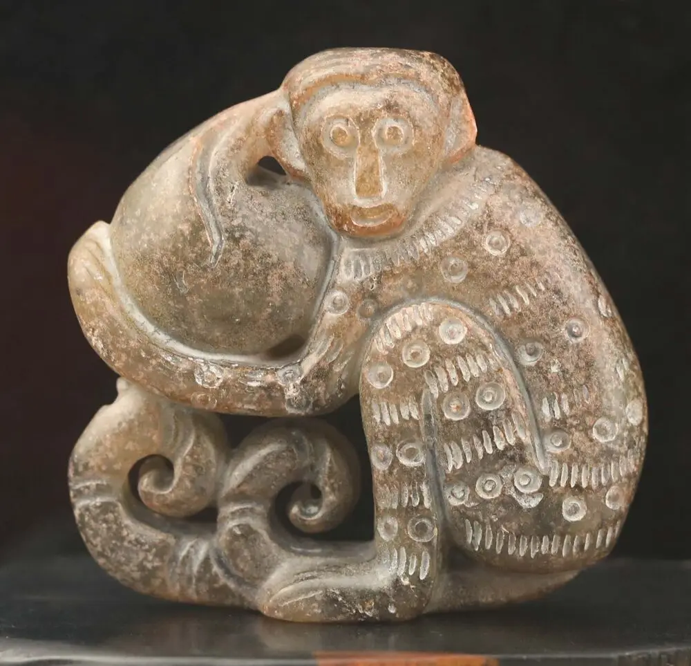 

Нефритовая статуя обезьяны ручной работы