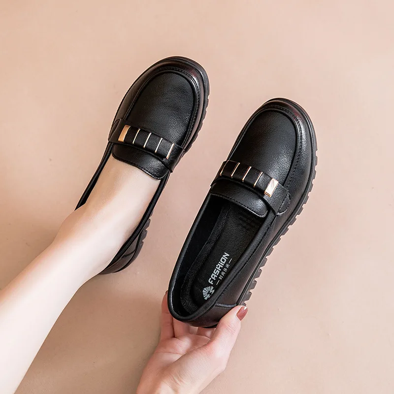 

Autumn Women' Flat Shoes Casual Loafers Slip on Mother Shoes Soft Bottom Comfort Lady Driving Shoes Round Toe Spring/Autumn