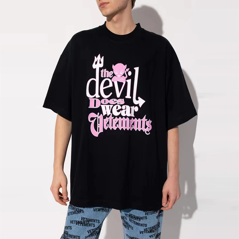 

Good Quality Vetements Women T-shirt Limited Edition Tees VTM 1:1 Short Sleeve The Devil Does Wear Vetements Fashion T Shirt Men
