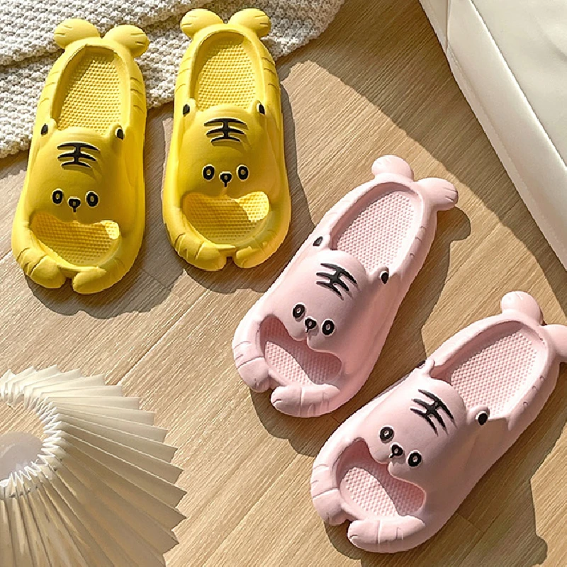 

Тапки унисекс Нескользящие на платформе, мультяшный тигр, узор, для ванной и душа, летние домашние Повседневные тапочки для пар, для женщин и...