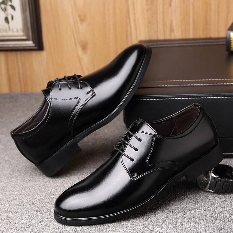 

Men Casual Loafers Comfortable Flat Bottom Low Top Fashion Pointed Toe Breathable Solid Color Help Black The New Listing Shoes