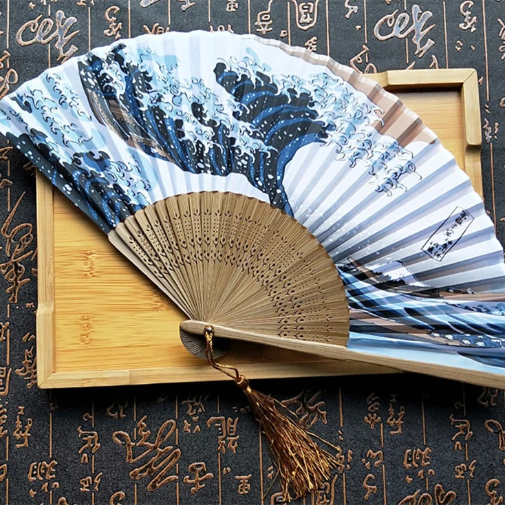 

100pcs/lot Silk Hand Fan Mount Fuji Kanagawa Waves Japanese Folding Fan Pocket Fan Wedding Party Decoration Gifts Event Supplies