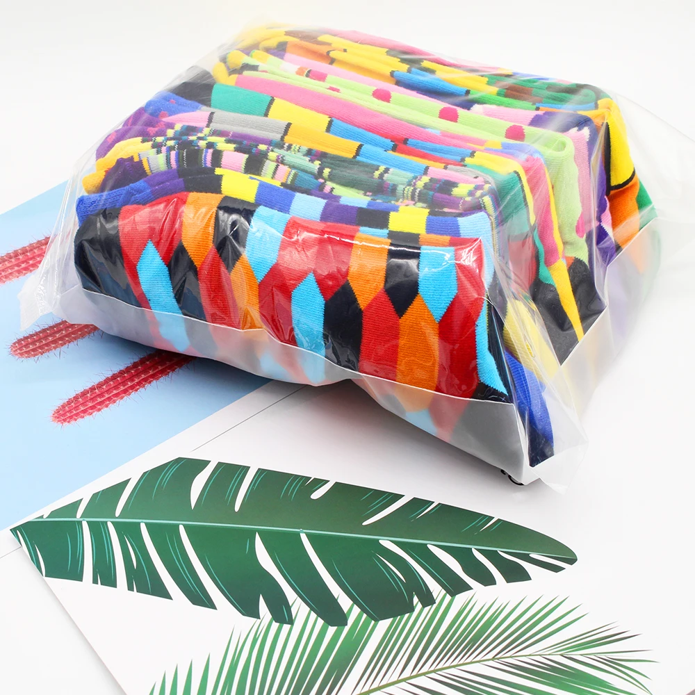 Novelty Fashion Cotton Mens and Women Socks Cartoon Harajuku Animal Fruit Food Stripe Art Van Gogh Happy Casual Funny Socks Men