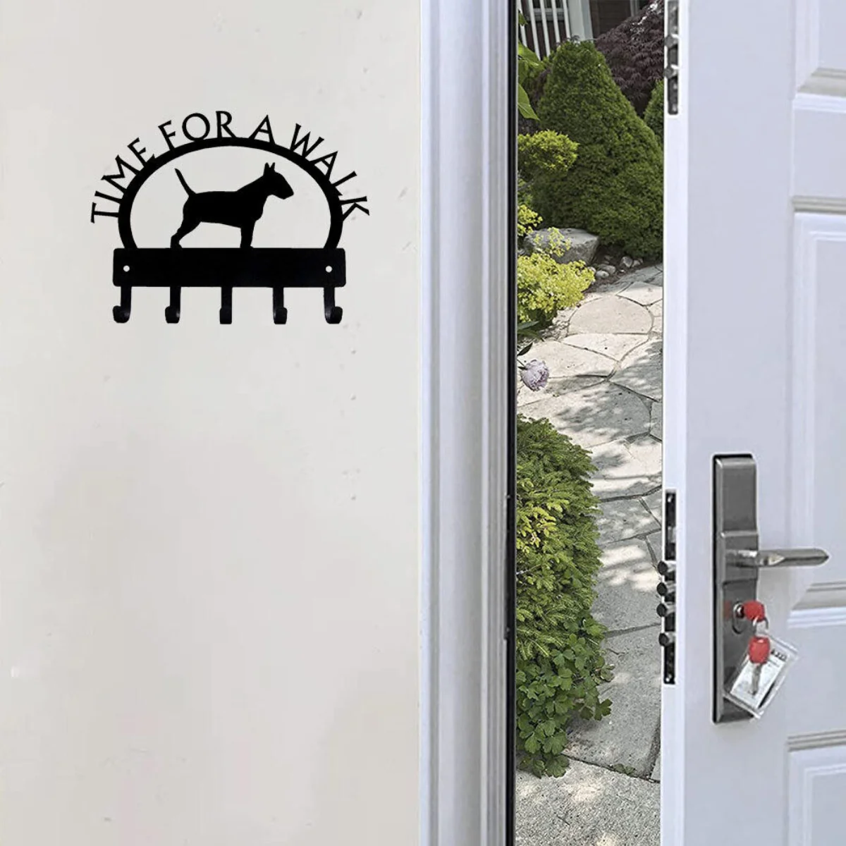 

Вешалка для ключей Bull Terrier Time for A Walk, вешалка для собаки, металлический настенный крючок для домашней спальни/гостиной/украшения дома