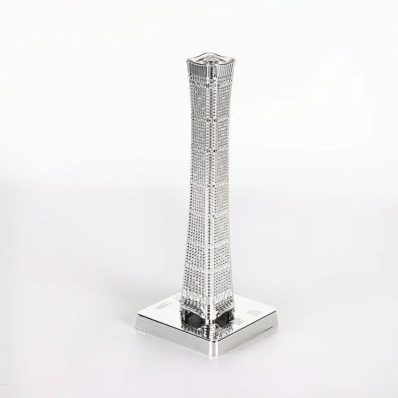 Металлическая модель здания Пекина