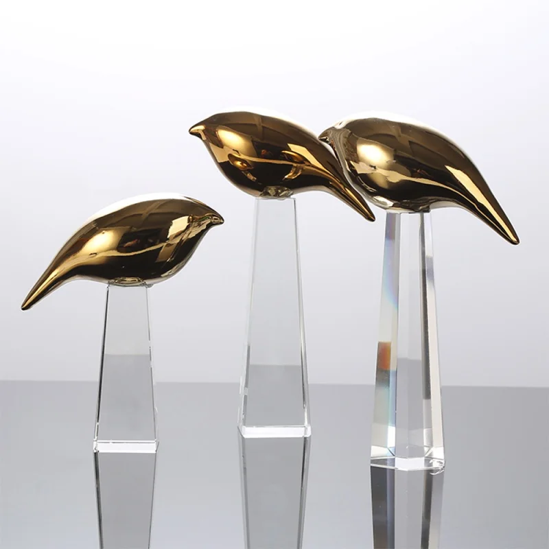 

Nordic Golden Bird Figurines Crystal Base Modern Home Decoration Ceramic Bird Statue Animal Sculpture Living Room Decor Ornament