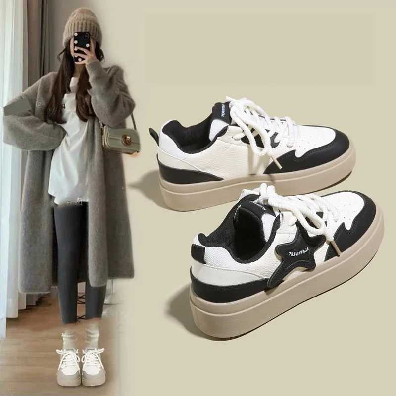 

2023 fall new small white shoes women lightweight comfortable casual shoes hundred sports shoes board shoes