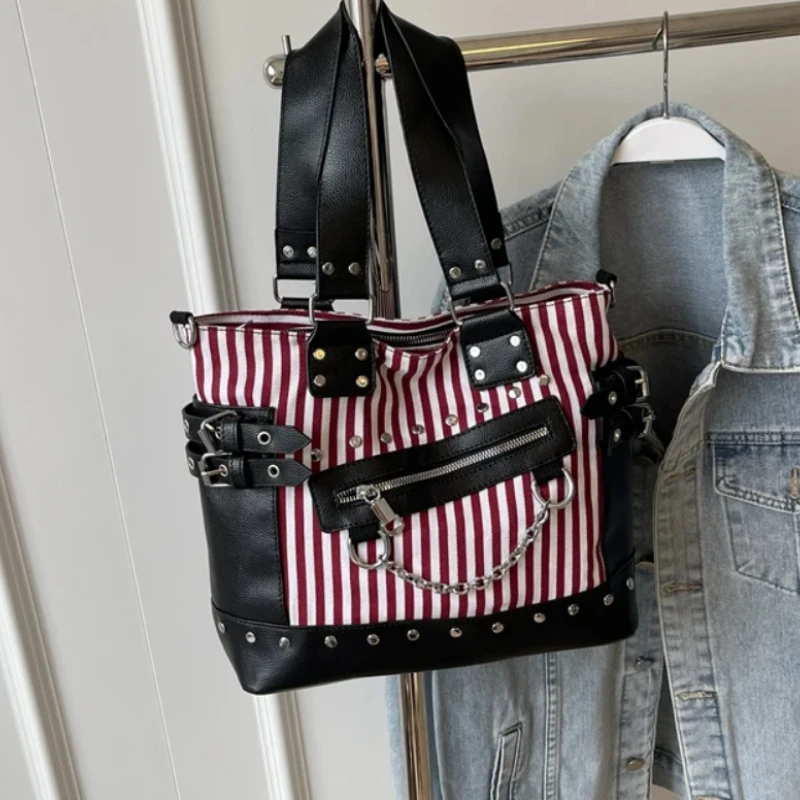 Женские кожаные сумки большой емкости в готическом стиле индивидуальный